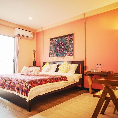 Elegant Lanna Guesthouse 치앙마이 외부 사진