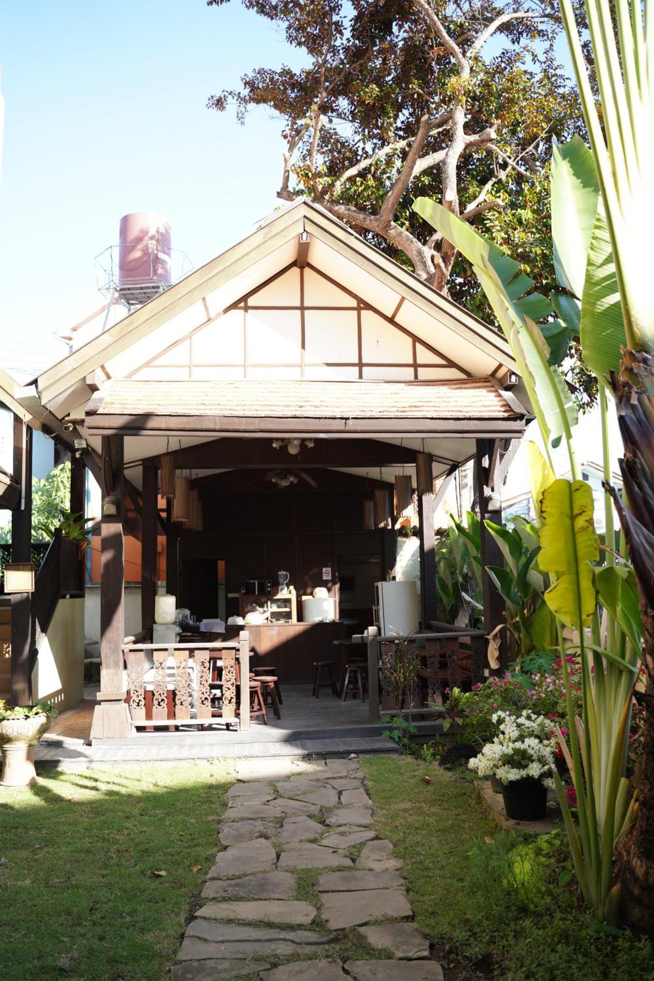 Elegant Lanna Guesthouse 치앙마이 외부 사진
