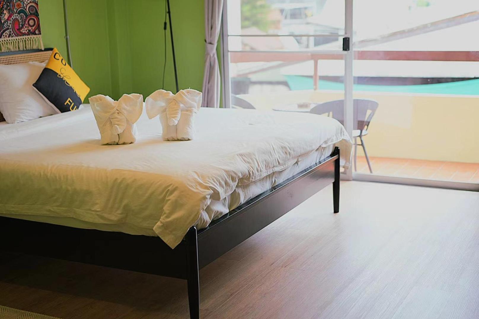 Elegant Lanna Guesthouse 치앙마이 외부 사진